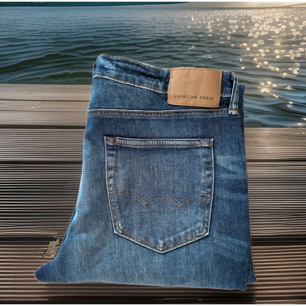 AMERICAN EAGLE AIRFLEX+ STRAIGHT STRETCH BLUE JEANS MENS 36x30 MEDIUM WASH EUC